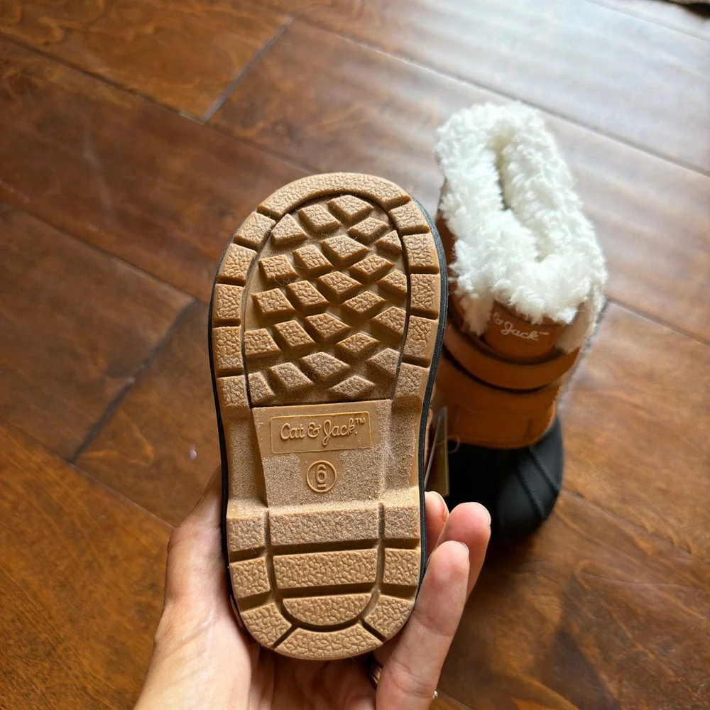 Cat & Jack Denver Tan Waterproof Snow Boots Faux Fur Trim Toddler Size 6 NEW